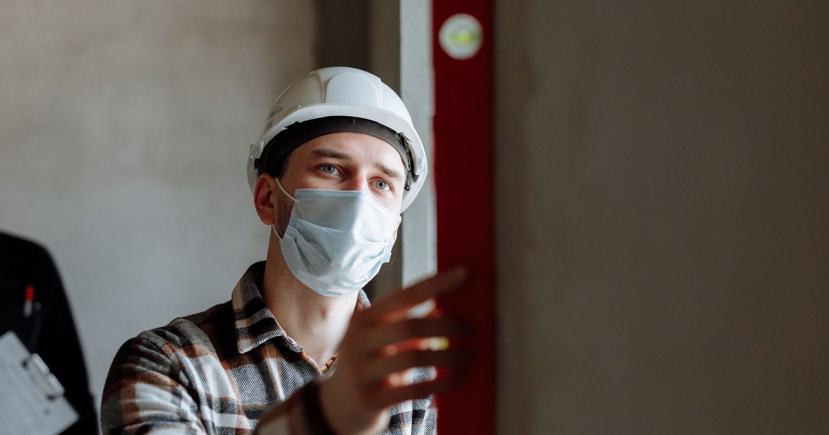 A ciência que protege trabalhadores no cotidiano invisível das ocupações