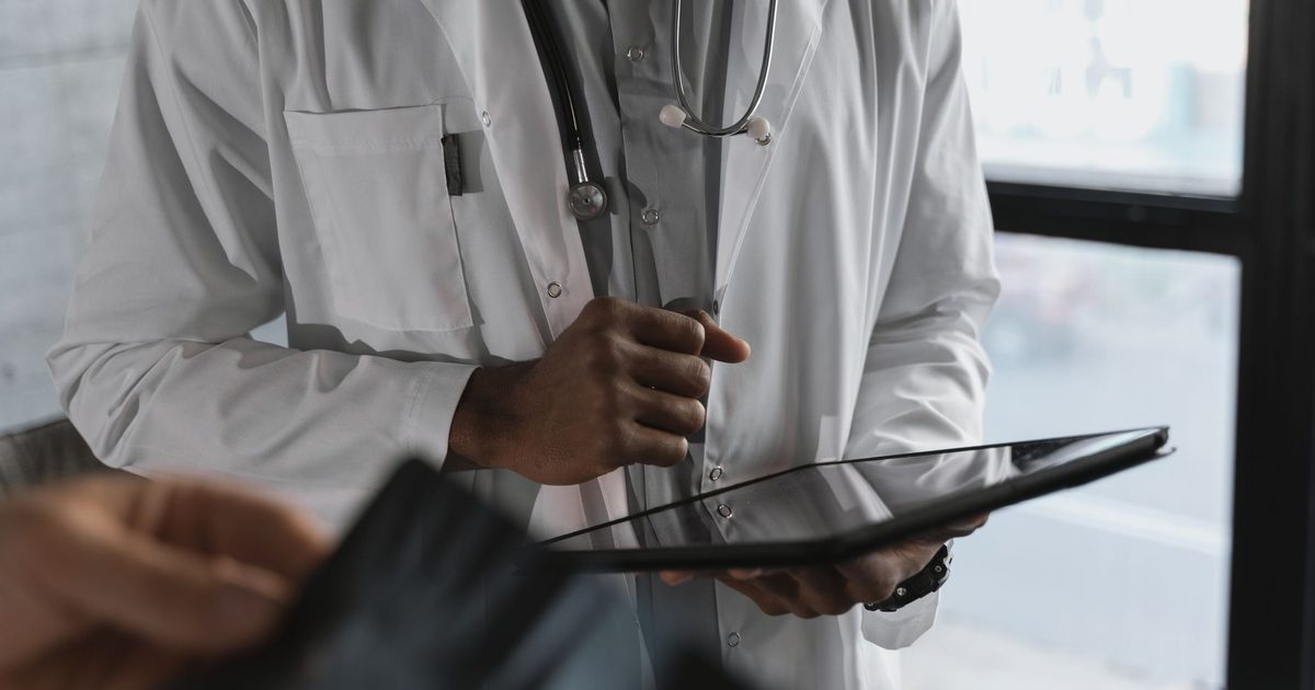 Curitiba analisa carteirinha digital para pacientes com doenças crônicas